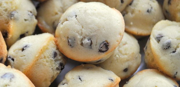 Mini Chocolate Chip Muffins - My Love For Cooking